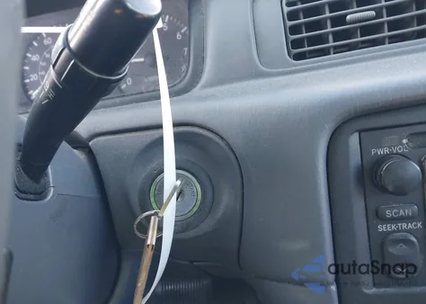 2001 Toyota Camry Le z USA, uszkodzony, nr VIN 4T1BG22K51U815041